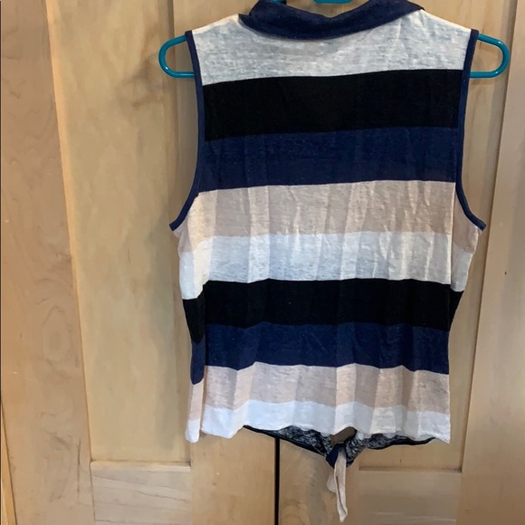 Striped, Button-Up Tank - Picture 2 of 3